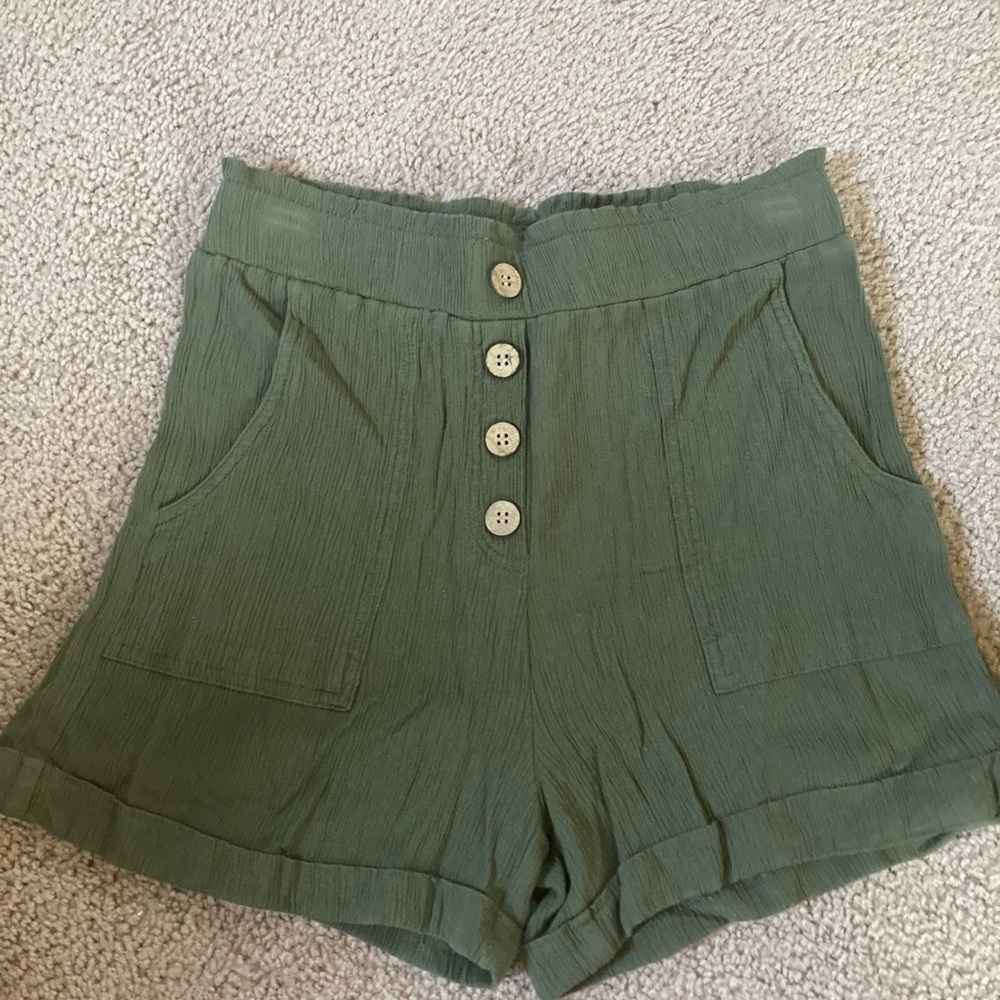 Joe Benbasset High Waist Green Shorts
